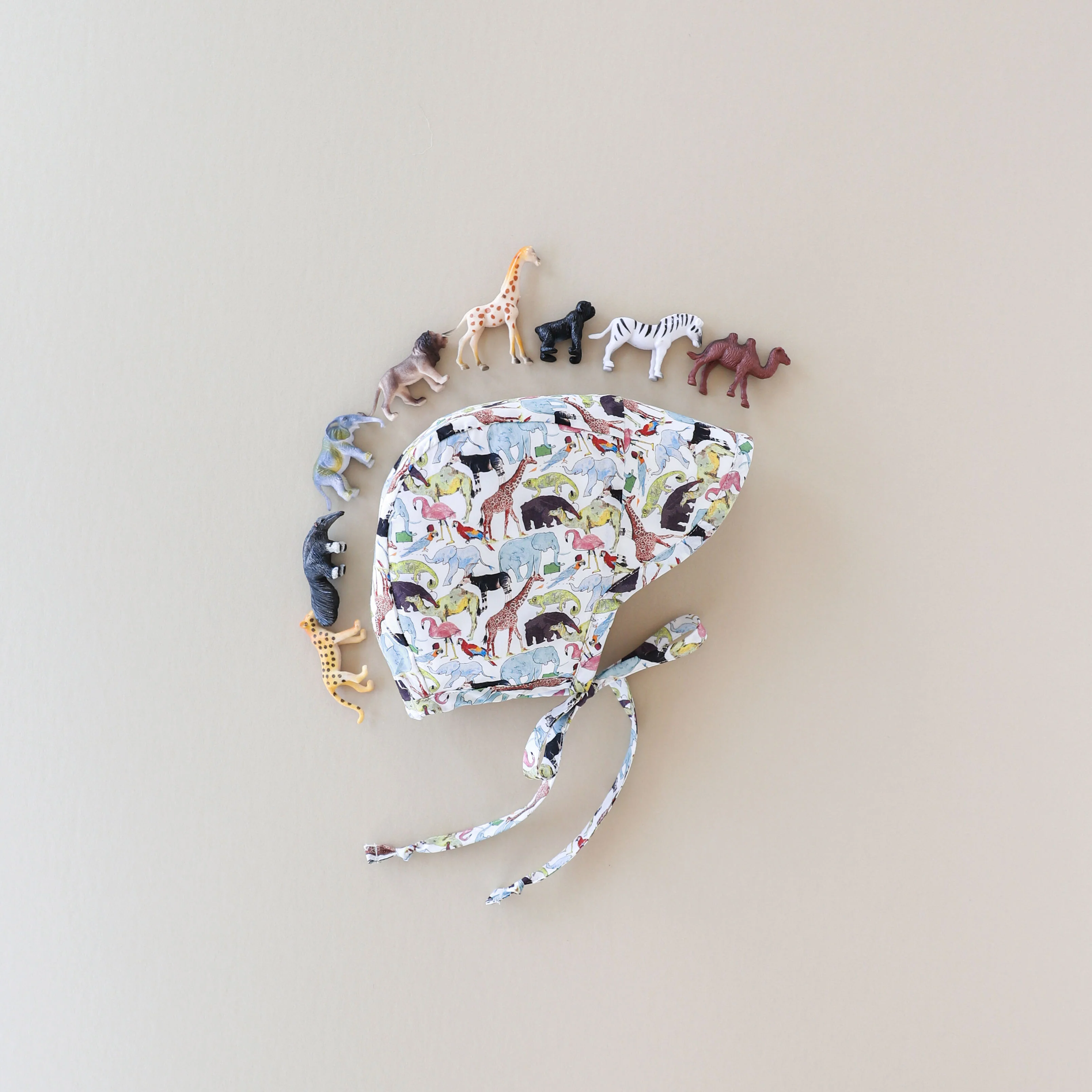 Brimmed Queue for the Zoo Bonnet Silk-Lined Made with Liberty® Fabric - Image 5