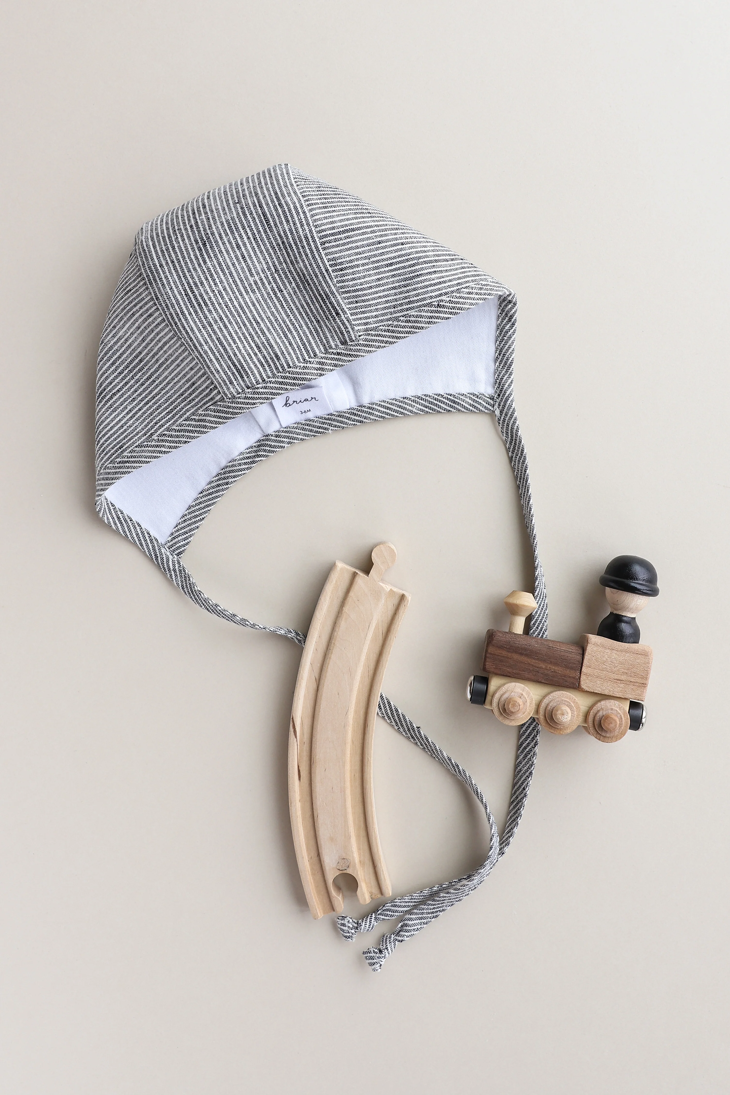 Natural Stripe Bonnet Silk-Lined - Image 4